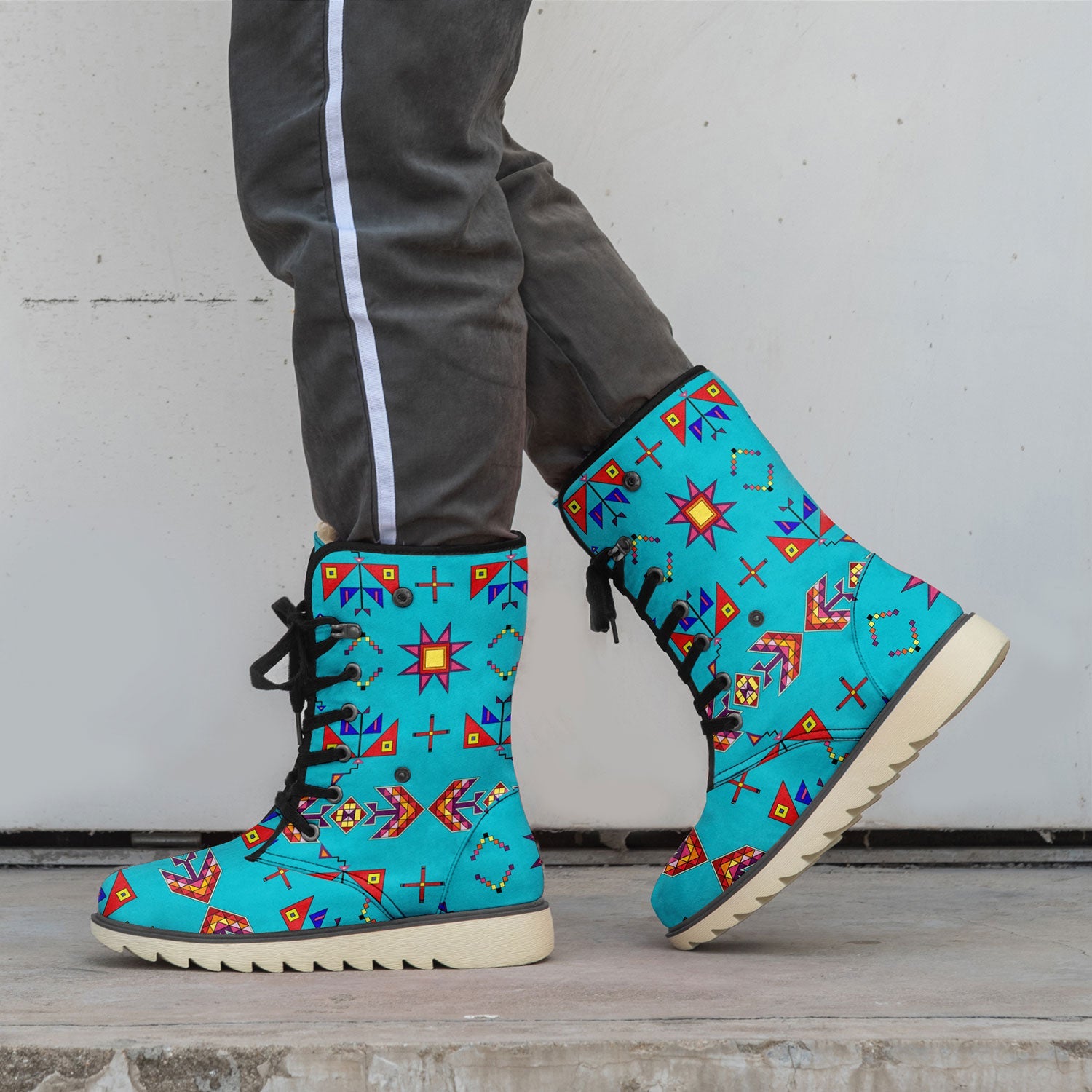 Indigenous Paisley Green Polar Winter Boots