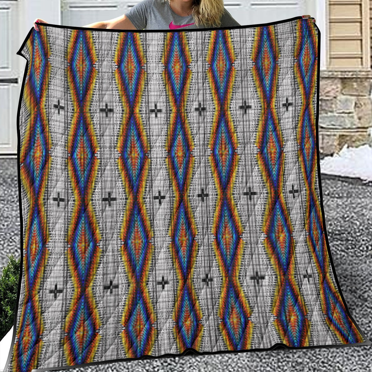 Diamond in the Bluff White Lightweight Quilt by 49 Dzine