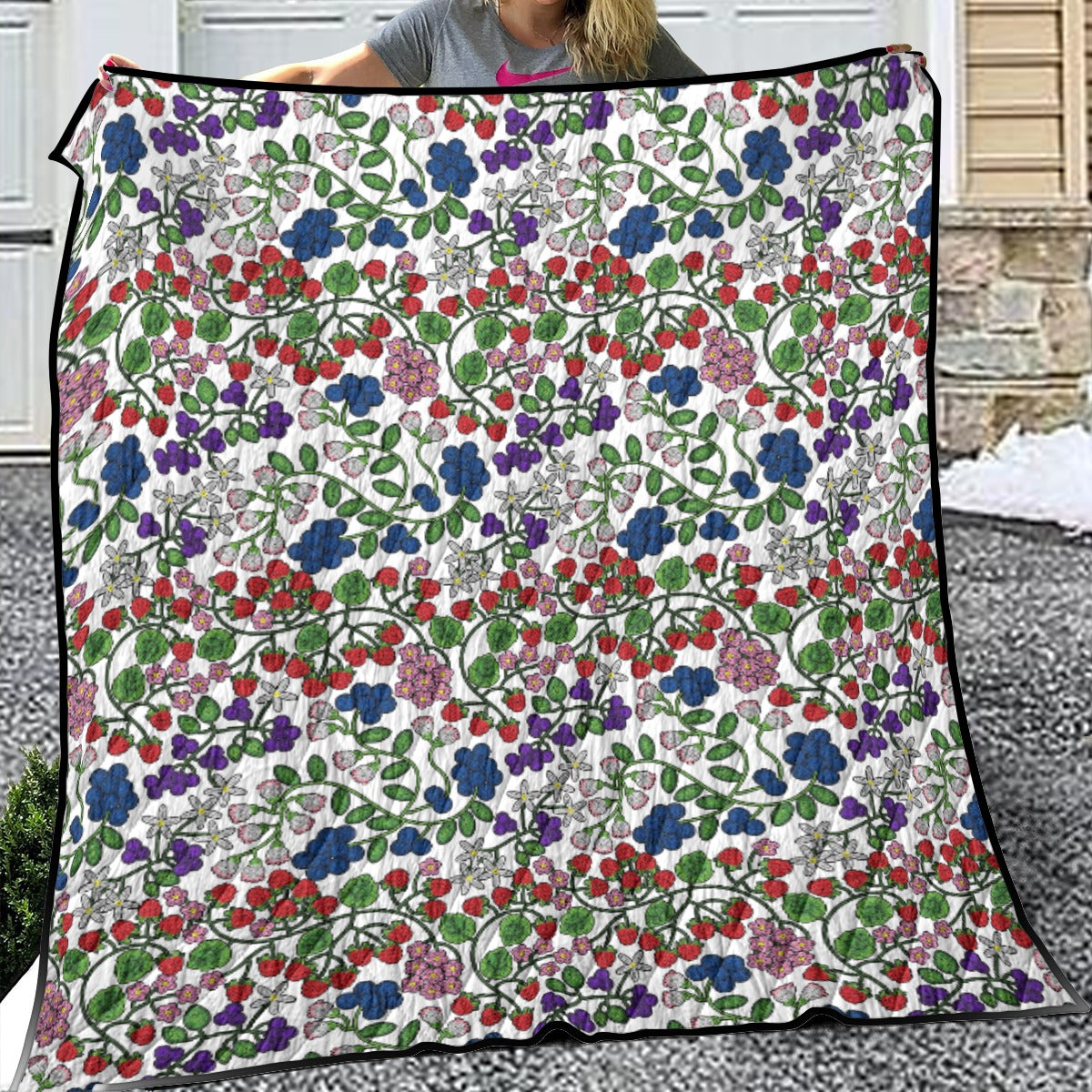Takwakin Harvest White Lightweight Quilt by 49 Dzine