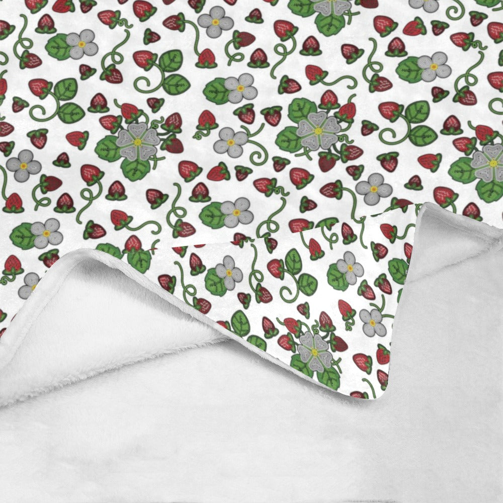 Strawberry Dreams White Ultra-Soft Micro Fleece Blanket 50"x60"