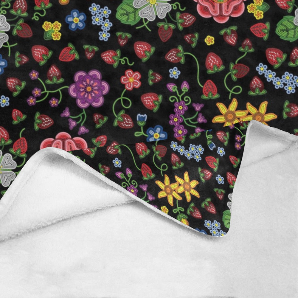 Berry Pop Midnight X-Large Micro Fleece Blanket