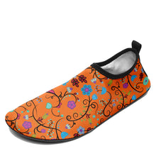 Load image into Gallery viewer, Nipin Blossom Carrot Sockamoccs
