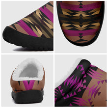 Load image into Gallery viewer, Between the Mountains Berry Ikinnii Indoor Slipper 49 Dzine 
