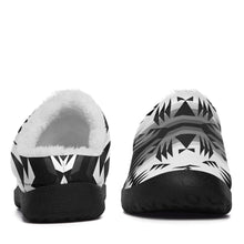 Load image into Gallery viewer, Between the Mountains White and Black Ikinnii Indoor Slipper 49 Dzine 
