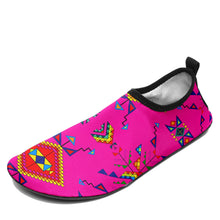 Load image into Gallery viewer, Buffalo Jump Pink Sockamoccs
