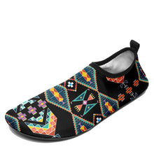 Load image into Gallery viewer, Travois Tipi Black Sockamoccs
