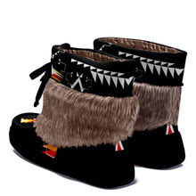 Load image into Gallery viewer, Sawtooth Path Black Leather MocLux Short Style with Fur
