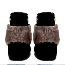 Load image into Gallery viewer, Prairie Paintbrush Black Leather MocLux Short Style with Fur
