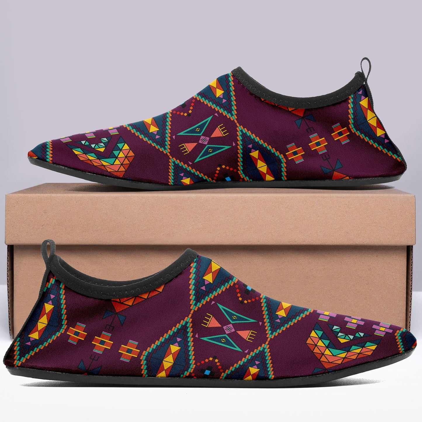 Travois Tipi Berry Sockamoccs