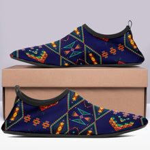 Load image into Gallery viewer, Travois Tipi Blue Sockamoccs
