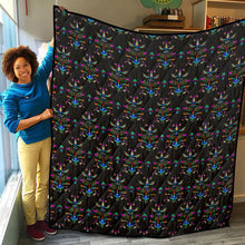 Load image into Gallery viewer, Dakota Damask Black Lightweight Quilt
