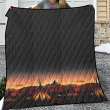 Load image into Gallery viewer, Sunset Tipis 1 Lightweight Quilt
