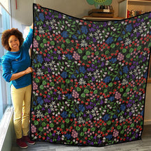 Load image into Gallery viewer, Takwakin Harvest Midnight Lightweight Quilt
