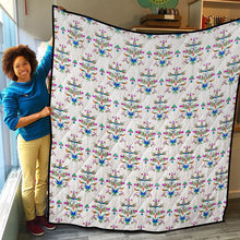 Load image into Gallery viewer, Dakota Damask White Lightweight Quilt
