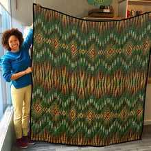 Load image into Gallery viewer, Fire Feather Green Lightweight Quilt
