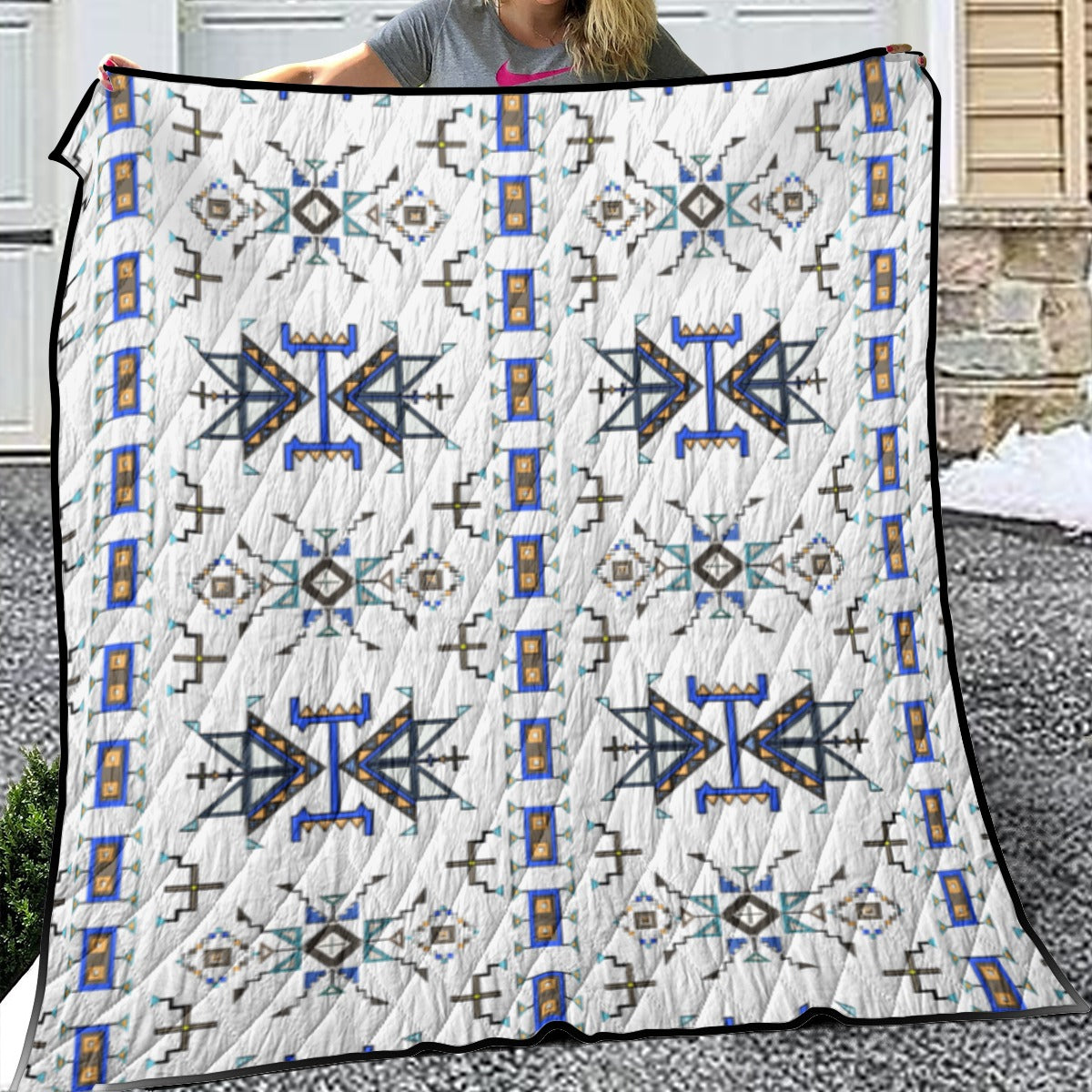 Eagle Strike White Lightweight & Breathable Quilt