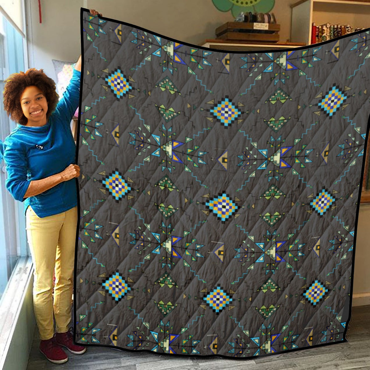 Bear Shield Gray Lightweight & Breathable Quilt