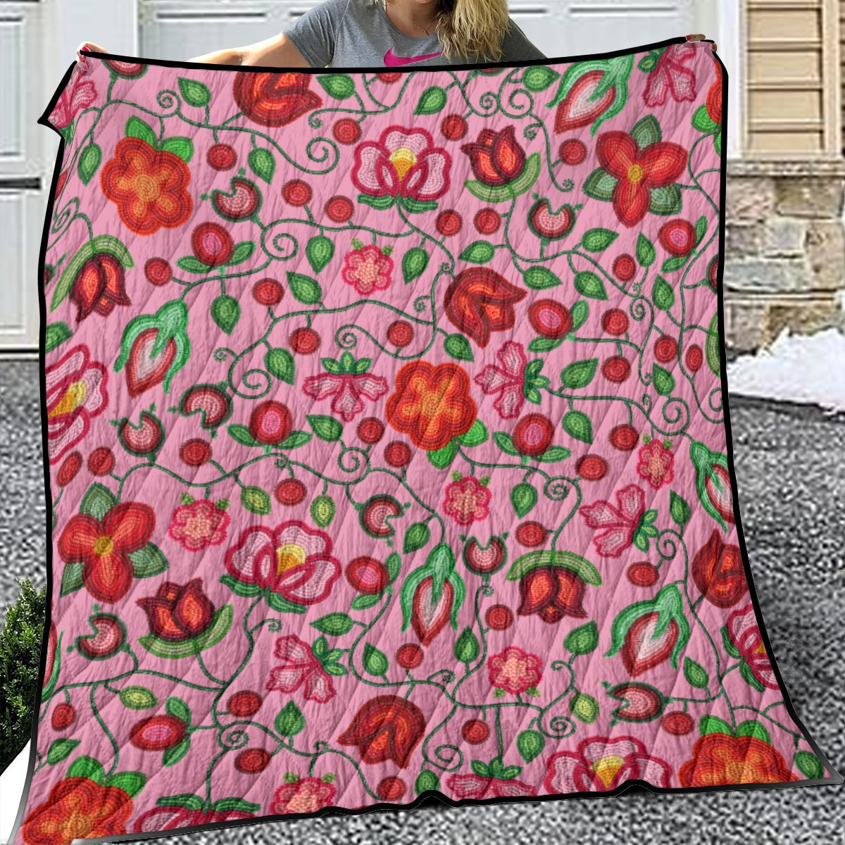 Rose Reverie Pink Lightweight Quilt