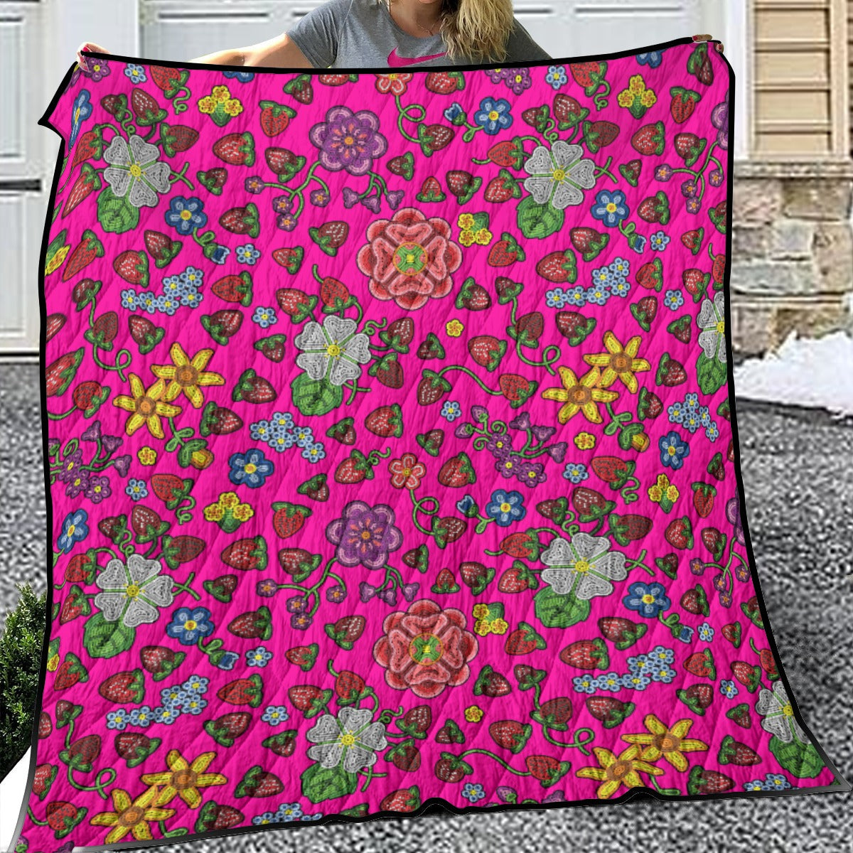 Berry Pop Blush Lightweight Quilt