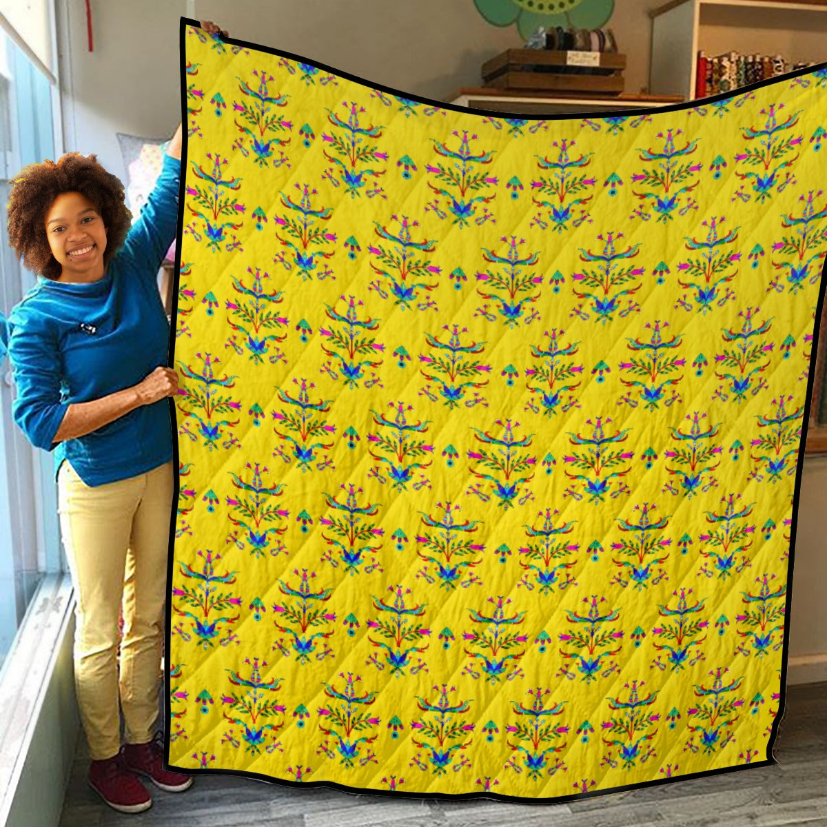 Dakota Damask Yellow Lightweight Quilt