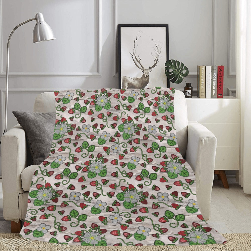 Strawberry Dreams Bright Birch X-Large Micro Fleece Blanket