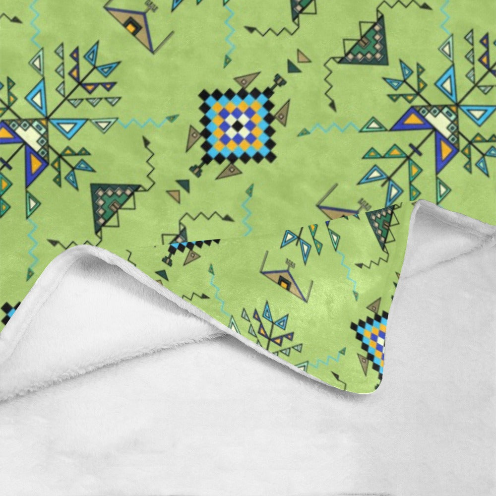 Bear Shield Green X-Large Micro Fleece Blanket