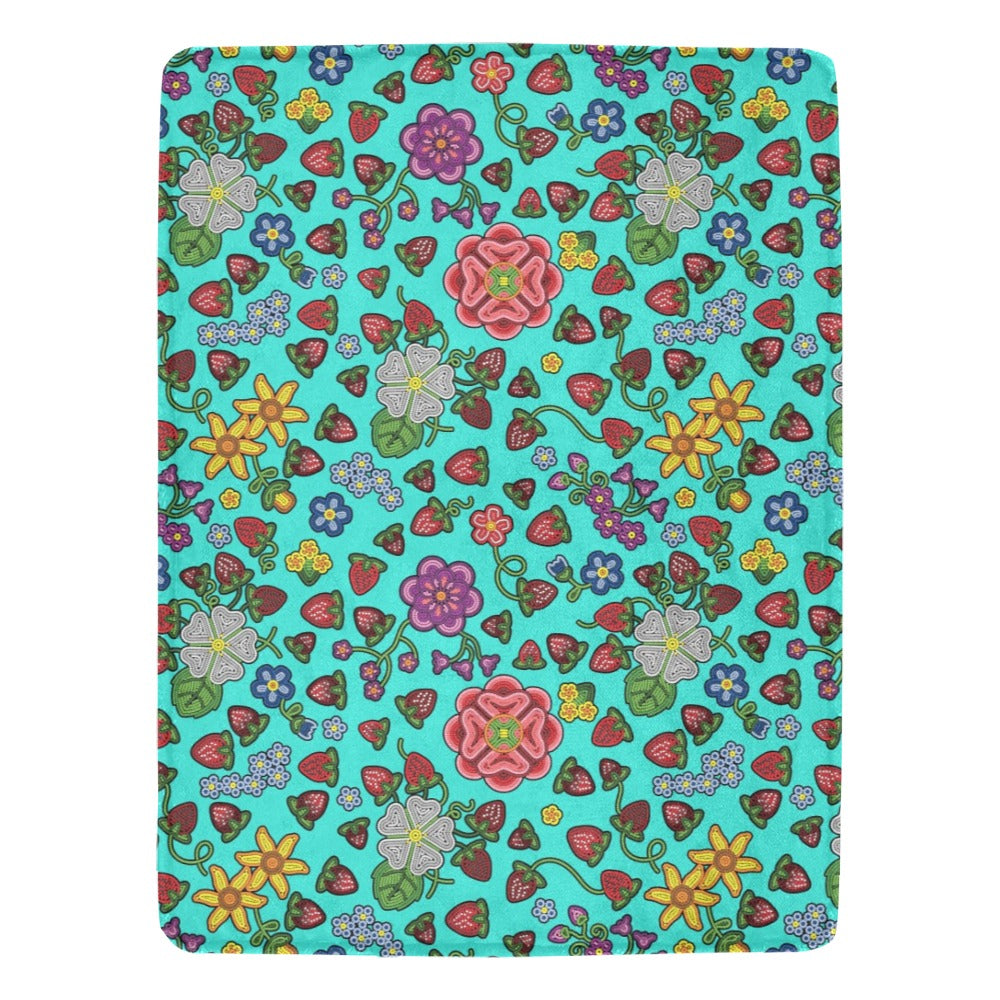 Berry Pop Turquoise X-Large Micro Fleece Blanket