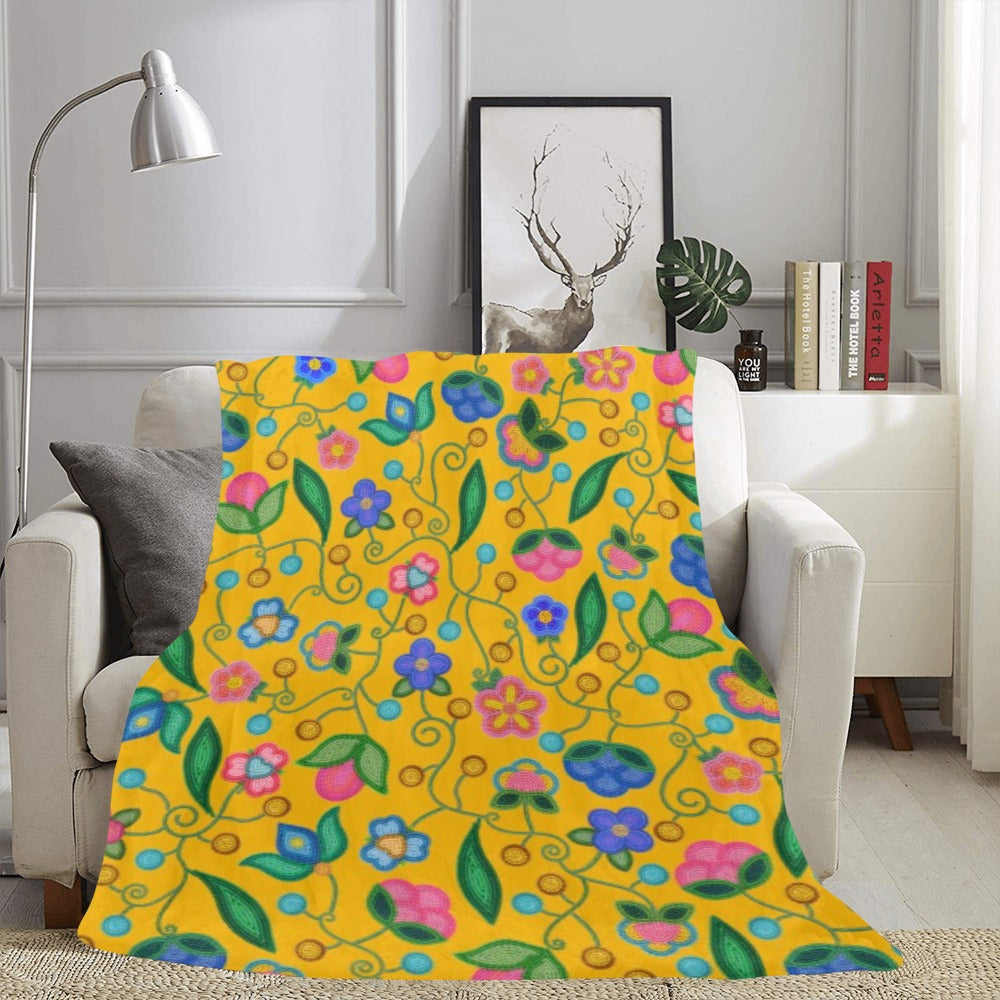 Skyberry Serenade Yellow X-Large Micro Fleece Blanket