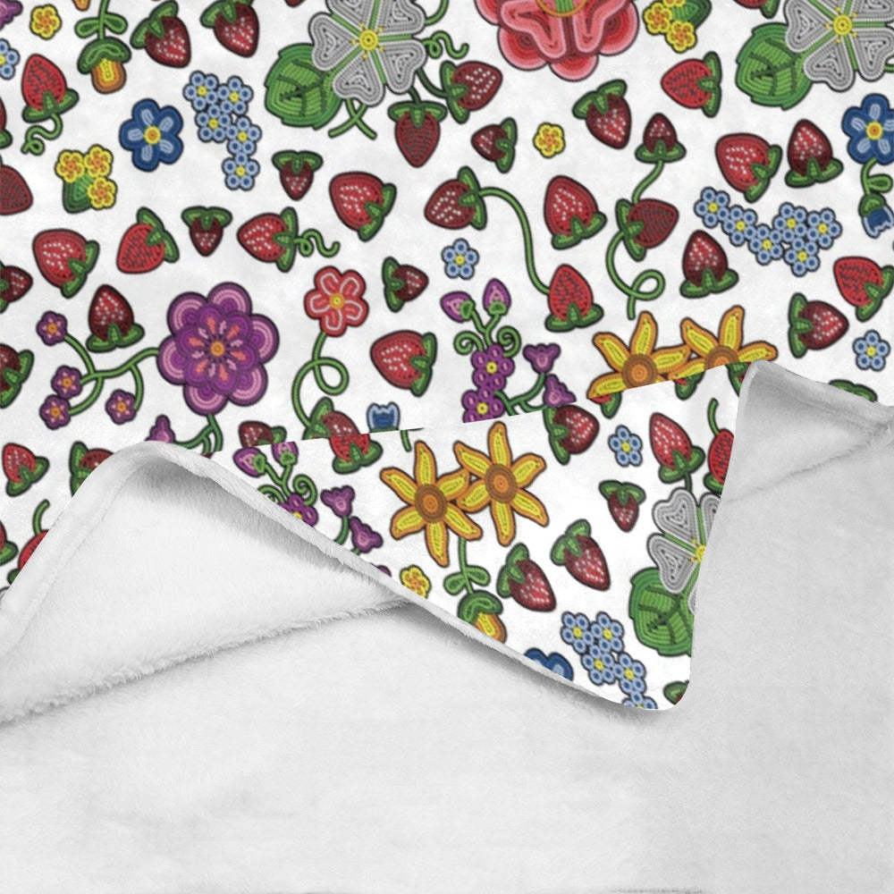 Berry Pop White Ultra-Soft Micro Fleece Blanket 40"x50"