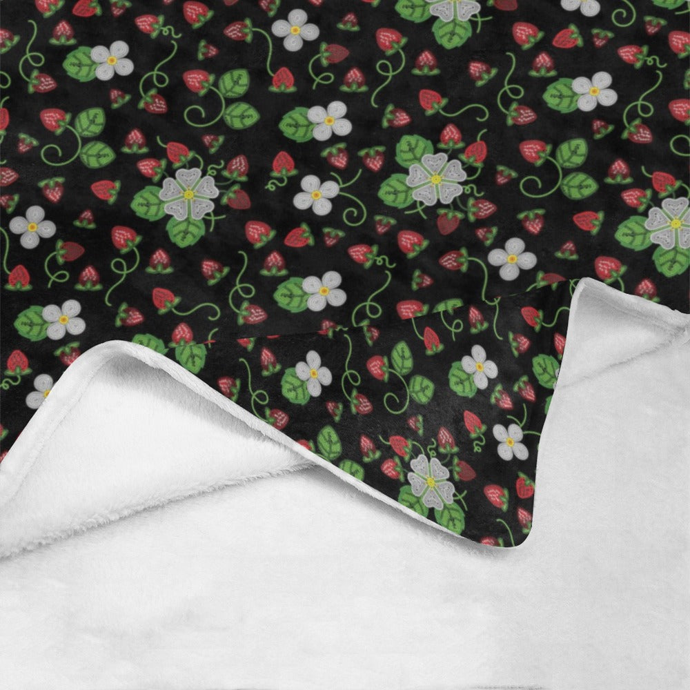 Strawberry Dreams Midnight Ultra-Soft Micro Fleece Blanket 50"x60"