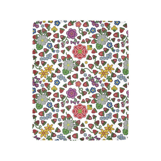 Berry Pop White Ultra-Soft Micro Fleece Blanket 40"x50"