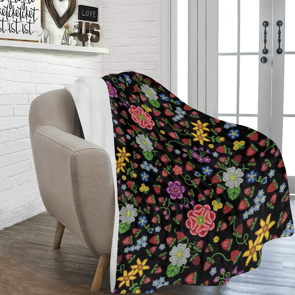 Berry Pop Midnight X-Large Micro Fleece Blanket