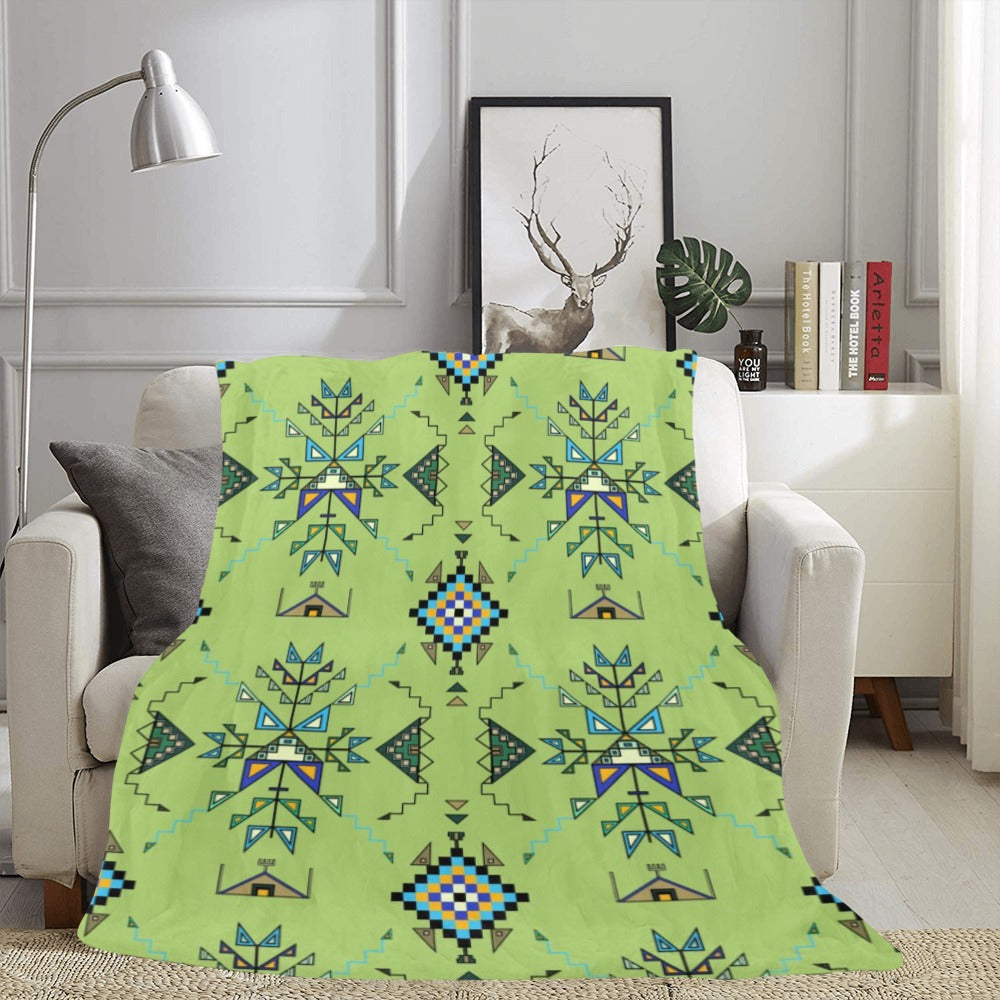 Bear Shield Green X-Large Micro Fleece Blanket
