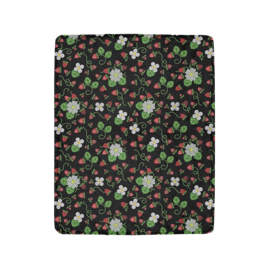 Strawberry Dreams Midnight Ultra-Soft Micro Fleece Blanket 40"x50"