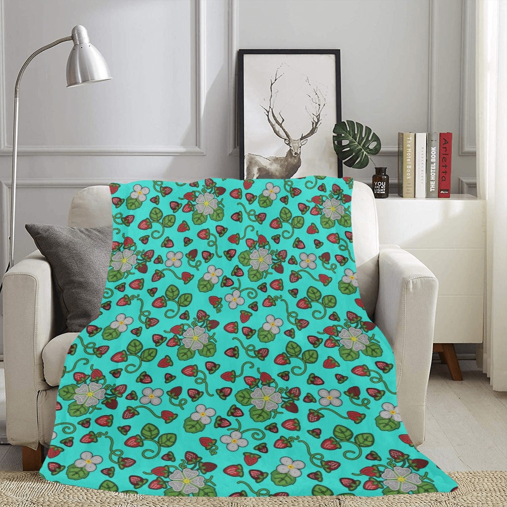 Strawberry Dreams Turquoise X-Large Micro Fleece Blanket
