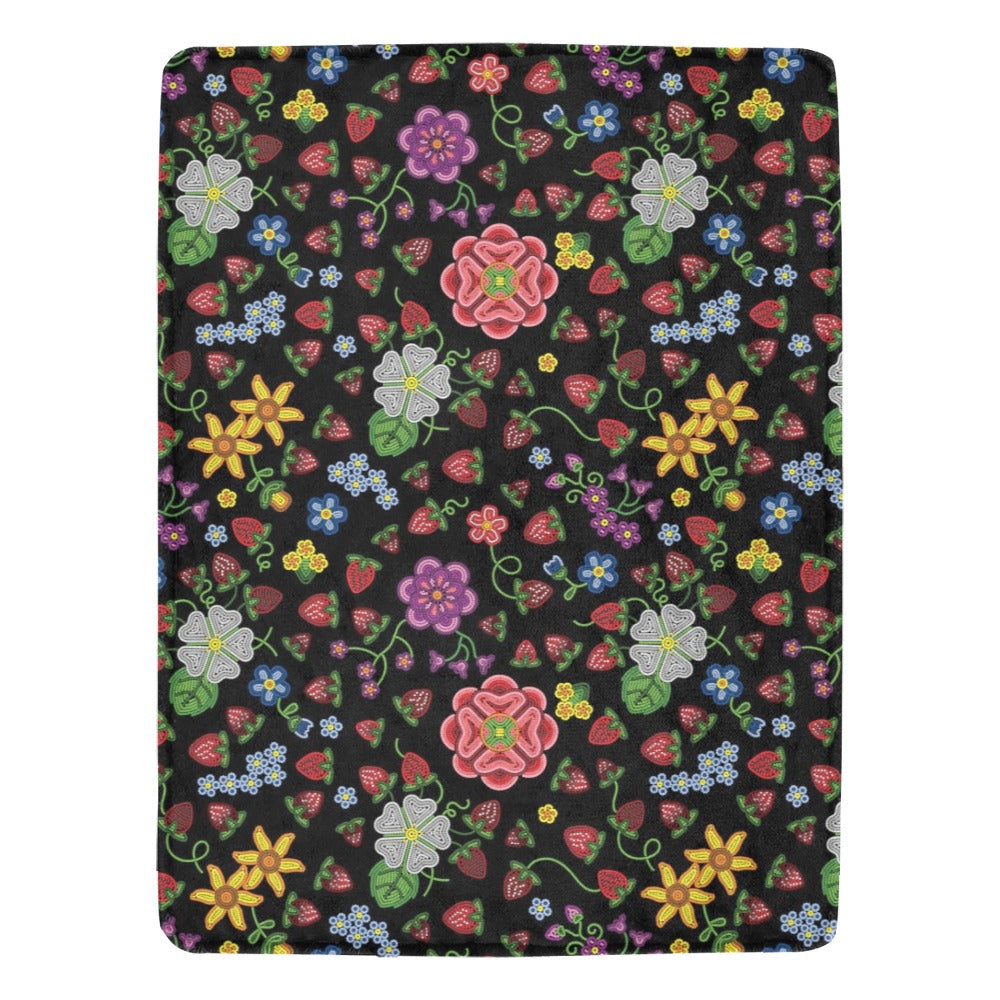 Berry Pop Midnight X-Large Micro Fleece Blanket