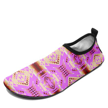 Load image into Gallery viewer, Gathering Earth Lilac Kid&#39;s Sockamoccs Slip On Shoes
