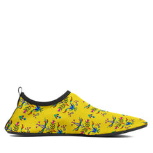 Load image into Gallery viewer, Dakota Damask Yellow Kid&#39;s Sockamoccs Slip On Shoes
