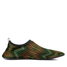 Load image into Gallery viewer, Fire Feather Green Sockamoccs
