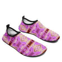 Load image into Gallery viewer, Gathering Earth Lilac Kid&#39;s Sockamoccs Slip On Shoes
