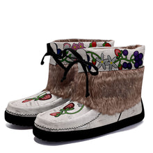 Load image into Gallery viewer, Birch Berries White Leather MocLux Short Style with Fur
