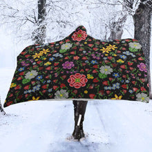 Load image into Gallery viewer, Berry Pop Midnight Hooded Blanket
