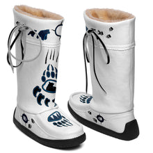 Load image into Gallery viewer, Navy Bearpaw Real Leather MocLux
