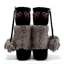 Load image into Gallery viewer, Beaded Gifts Real Black Leather MocLux with Fur
