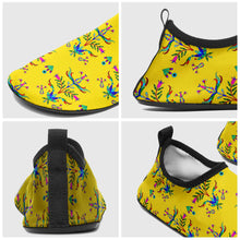 Load image into Gallery viewer, Dakota Damask Yellow Kid&#39;s Sockamoccs Slip On Shoes
