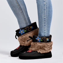 Load image into Gallery viewer, Flower Beadwork People Black Leather MocLux Short Style with Fur
