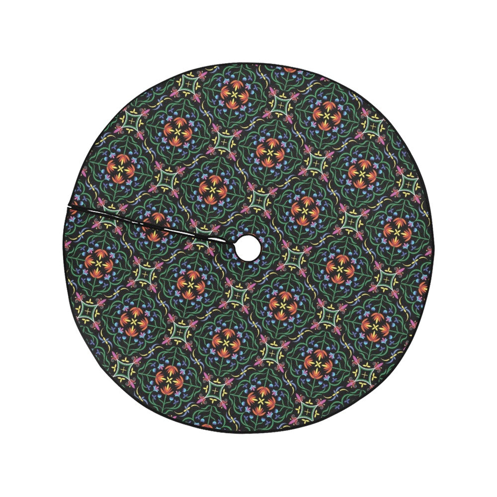 Quill Visions Tree Skirt