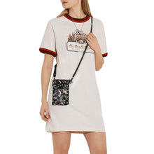 Load image into Gallery viewer, Swift Noir Small Cell Phone Purse
