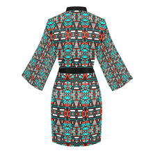 Load image into Gallery viewer, Captive Winter Long Sleeve Kimono Robe
