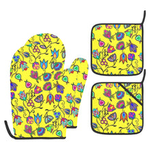 Load image into Gallery viewer, Indigenous Paisley Yellow Oven Mitt &amp; Pot Holder
